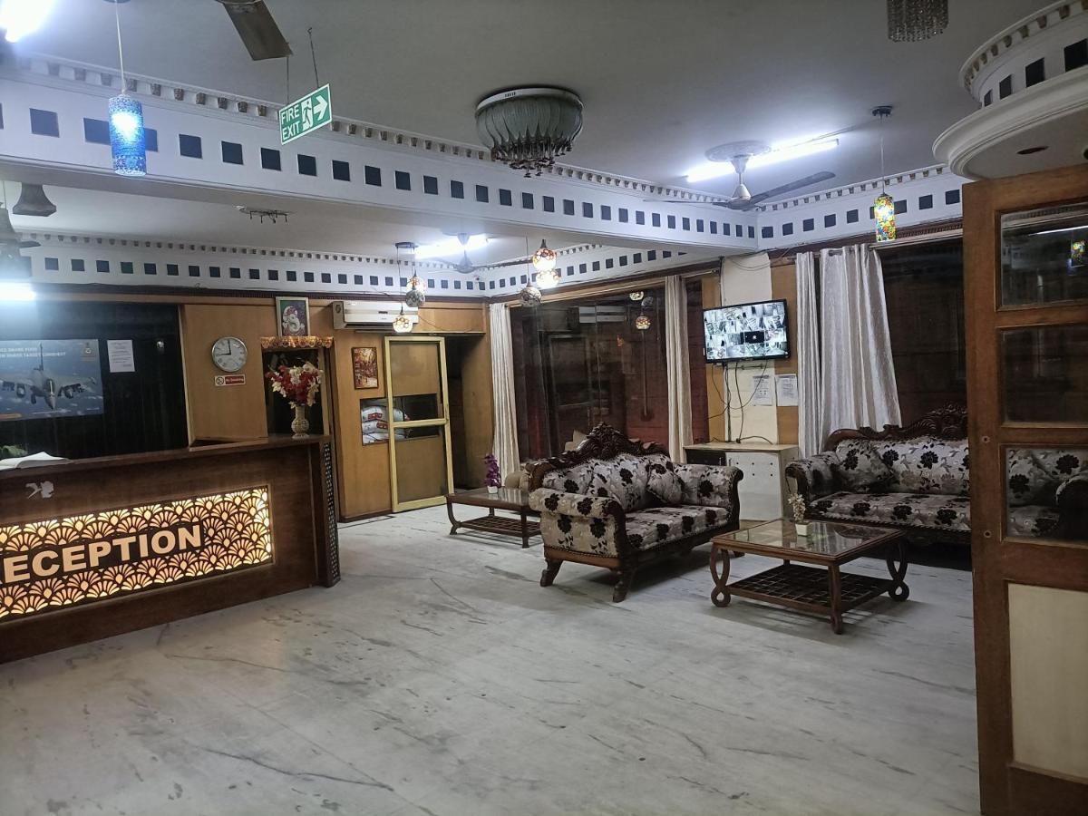 Hotel Le Mount Near Igi Airport Nueva Delhi Exterior foto