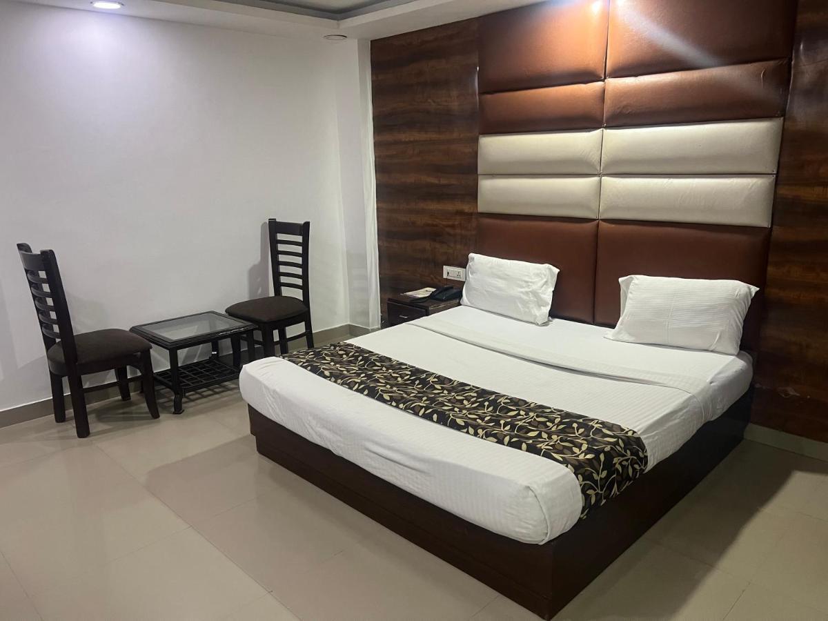 Hotel Le Mount Near Igi Airport Nueva Delhi Exterior foto
